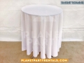 01-cocktail-table-round-with-tablecloth-rentals
