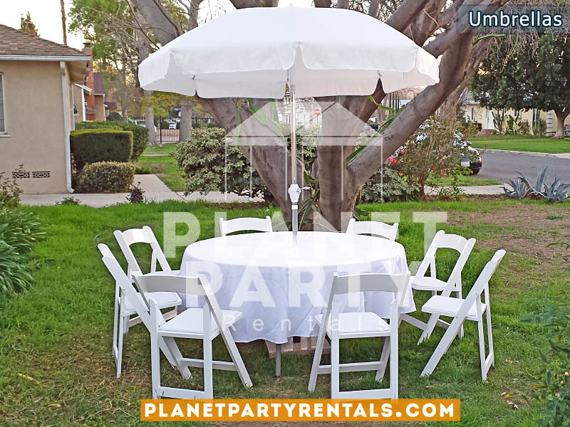 White Patio Umbrella with Crank Lift and 60" Round Table with White wooden Chairs
