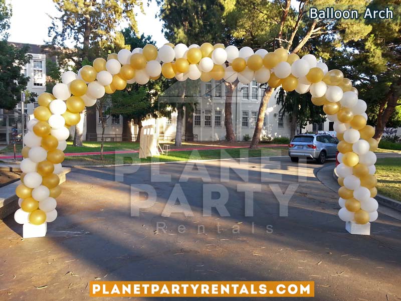 16ft Balloon Arch Spiral Design with Gold and White Balloons 