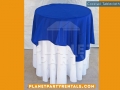 001-round-cocktail-table-with-white-tablecloth-and-overlay